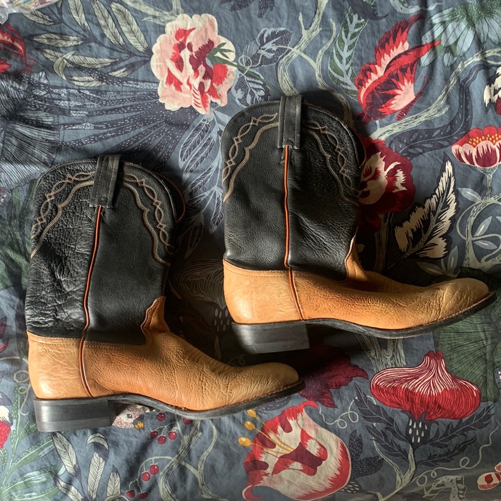 Tony Lama cowboy boots ❤️ Size 9